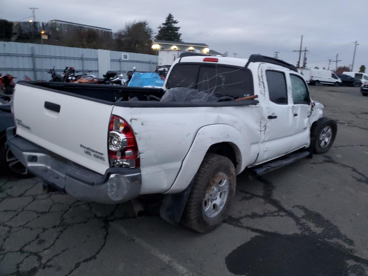 Image 3 of 2010 TOYOTA TACOMA DOUBLE CAB PRERUNNER LONG BED 2010 with VIN 3TMKU4HN6AM025875