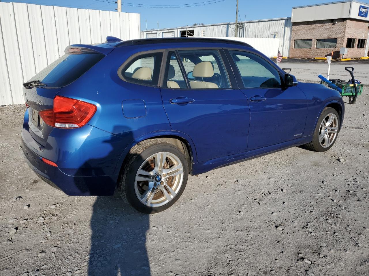 Изображение 3 2013 BMW X1 SDRIVE28I 2013 с VIN WBAVM1C58DVW44729