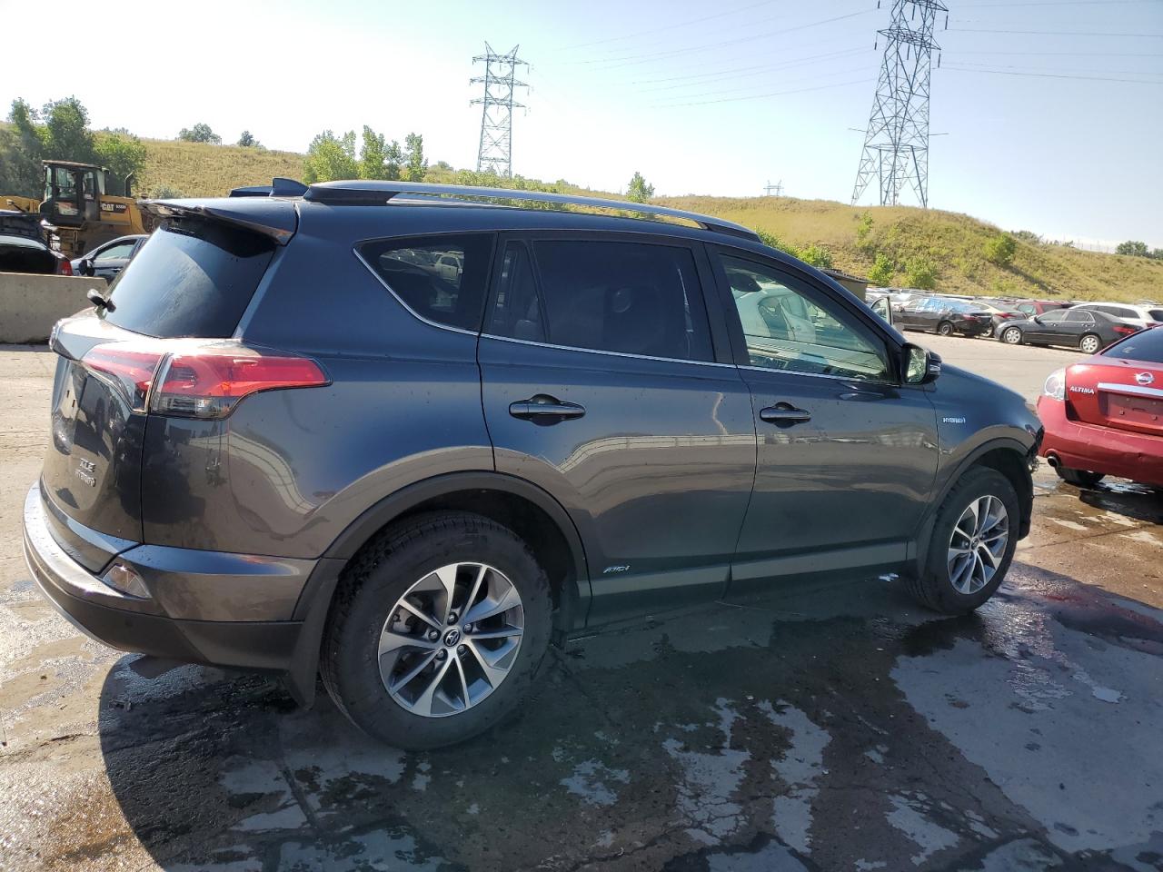 Изображение 3 2018 TOYOTA RAV4 HV LE 2018 с VIN JTMRJREV9JD182224