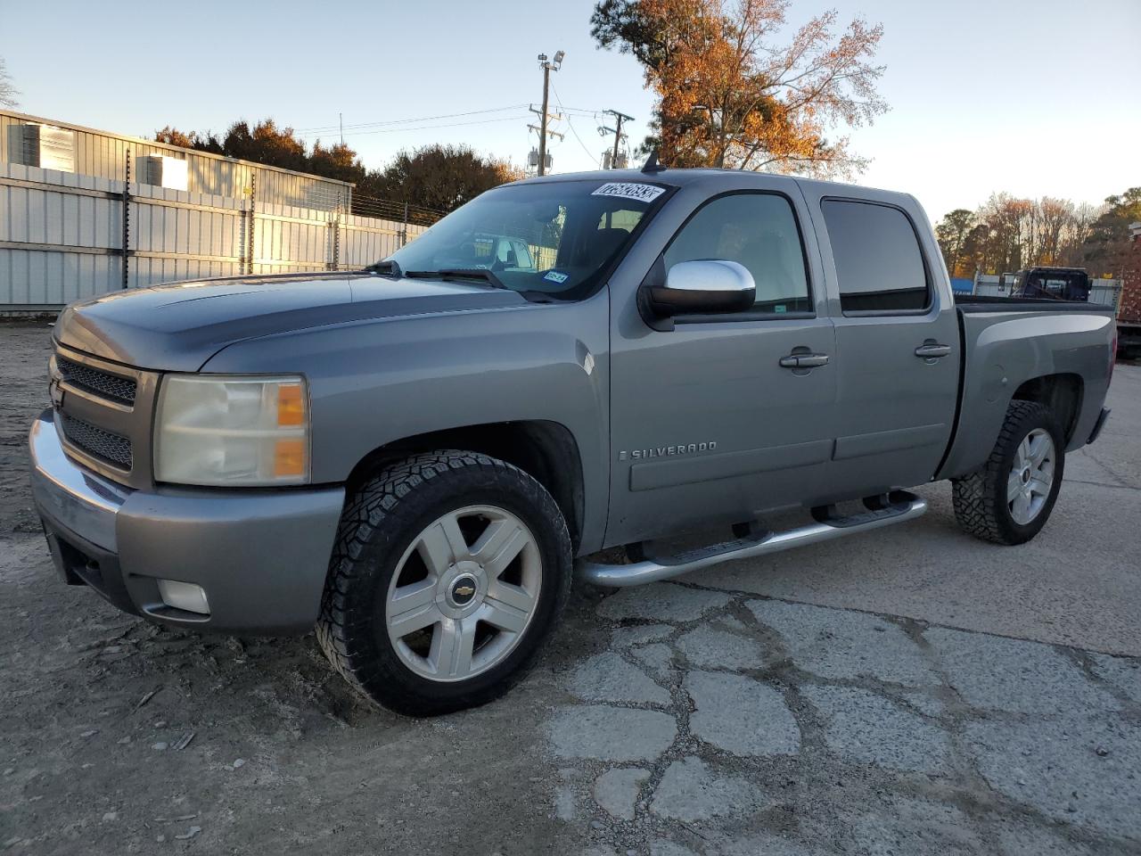 Image 1 of 2008 CHEVROLET SILVERADO C1500 2008 with VIN 2GCEC130X81177184