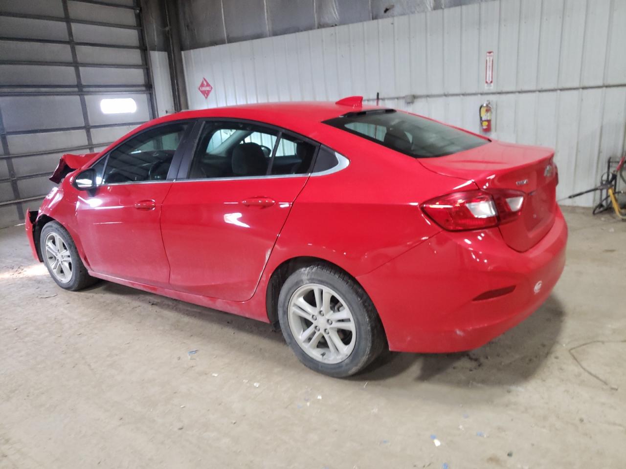 Obraz 2 z 2018 CHEVROLET CRUZE LT 2018 z VIN 1G1BE5SM7J7148882