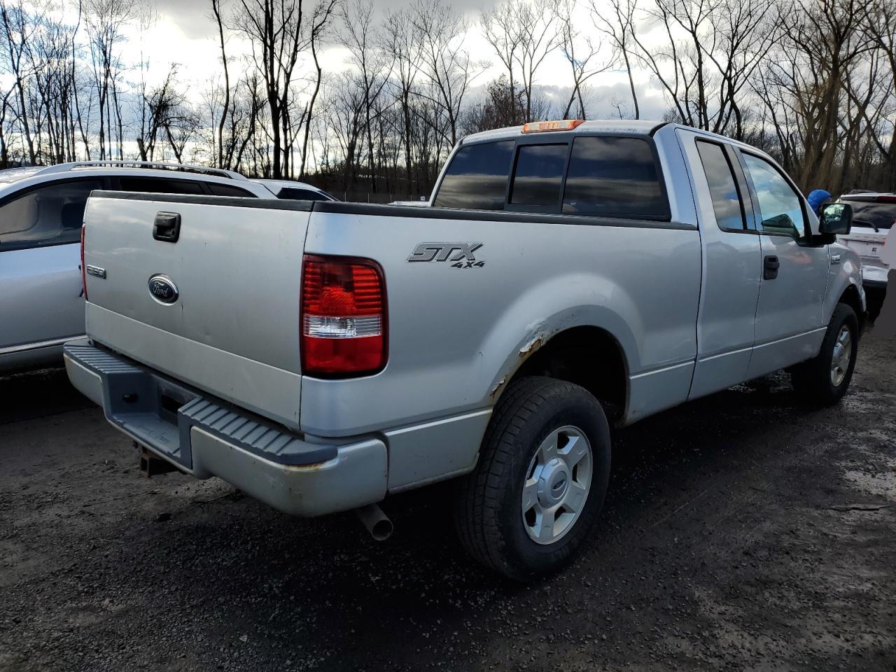 Изображение 3 2004 FORD F150  2004 с VIN 1FTRX14W24NB32810