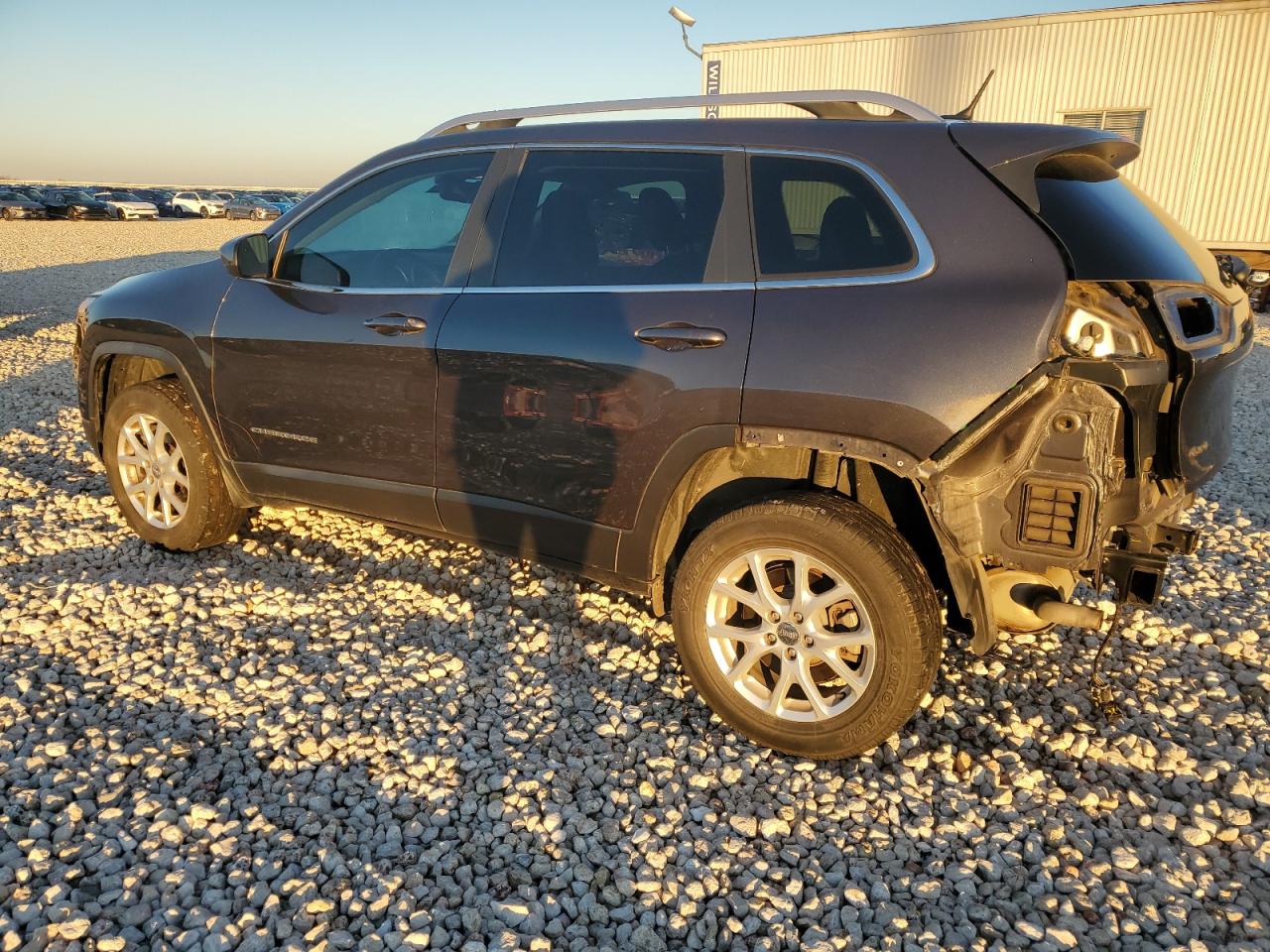 Obraz 2 z 2015 JEEP CHEROKEE LATITUDE 2015 z VIN 1C4PJMCS6FW668181