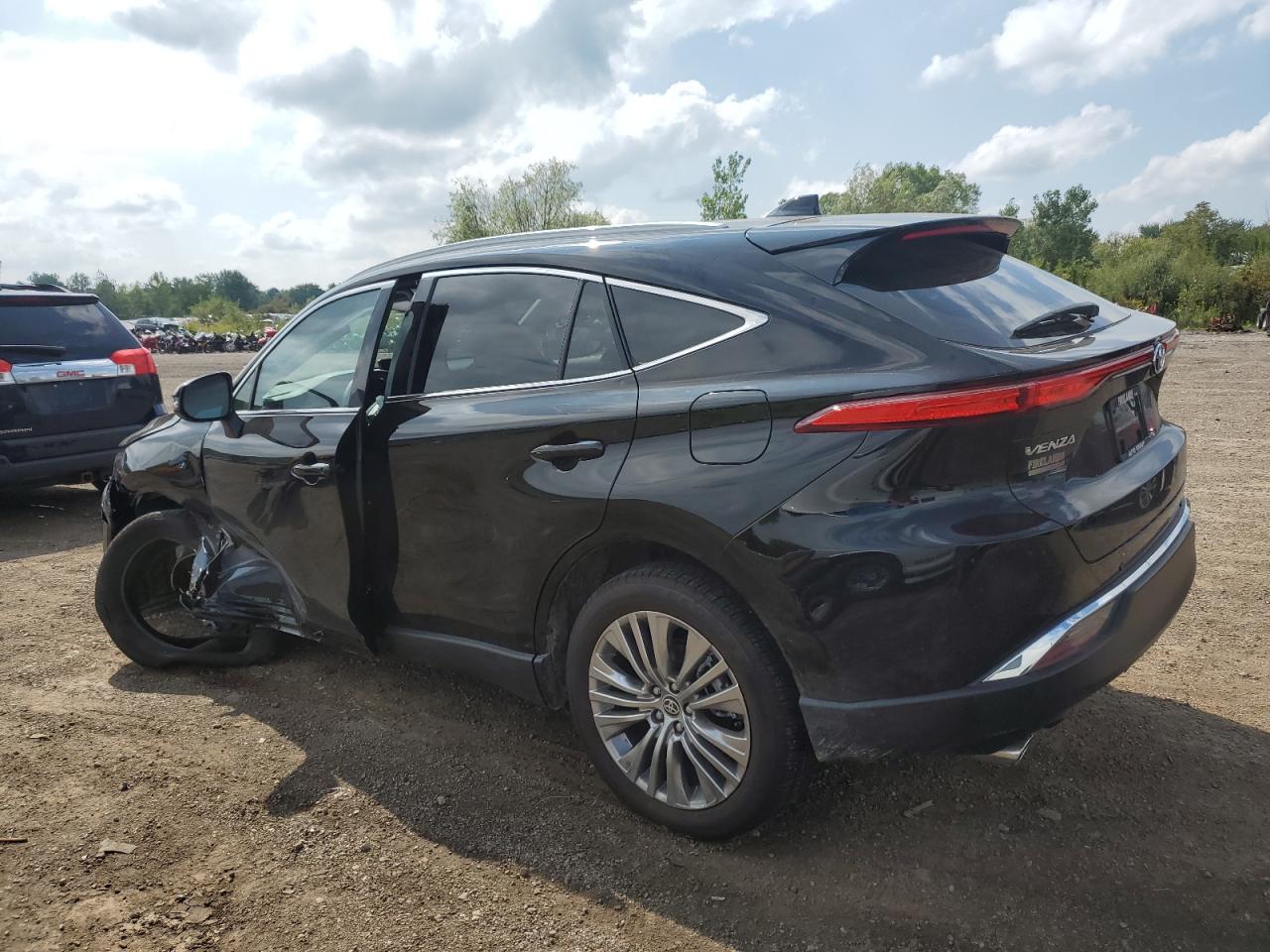 Image 2 of 2023 TOYOTA VENZA LE 2023 with VIN JTEAAAAH2PJ133631