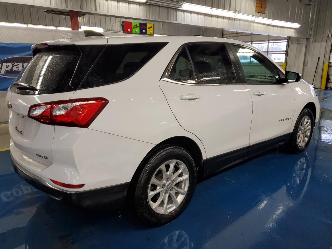 Image 3 of 2021 CHEVROLET EQUINOX LT 2021 with VIN 3GNAXUEVXMS136878