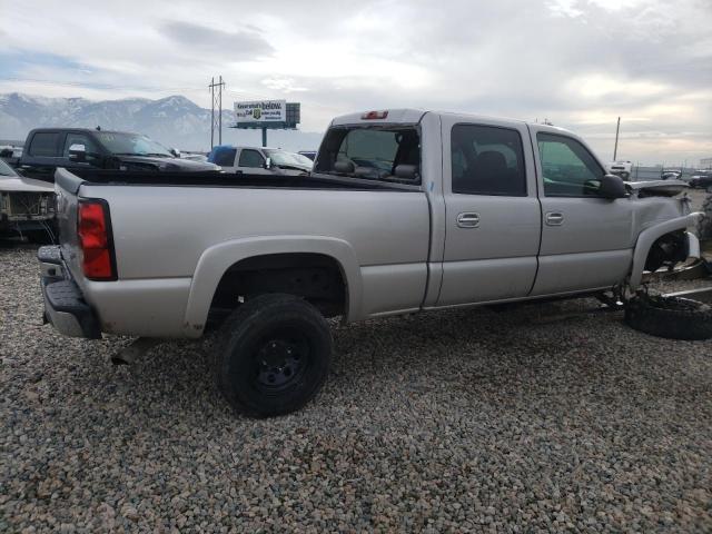Obraz 3 z 2004 CHEVROLET SILVERADO K2500 2004 z VIN 1GCGK23UX4F170775