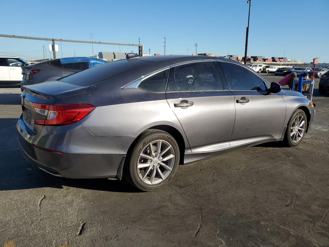 Изображение 3 2022 HONDA ACCORD LX 2022 с VIN 1HGCV1F11NA007093