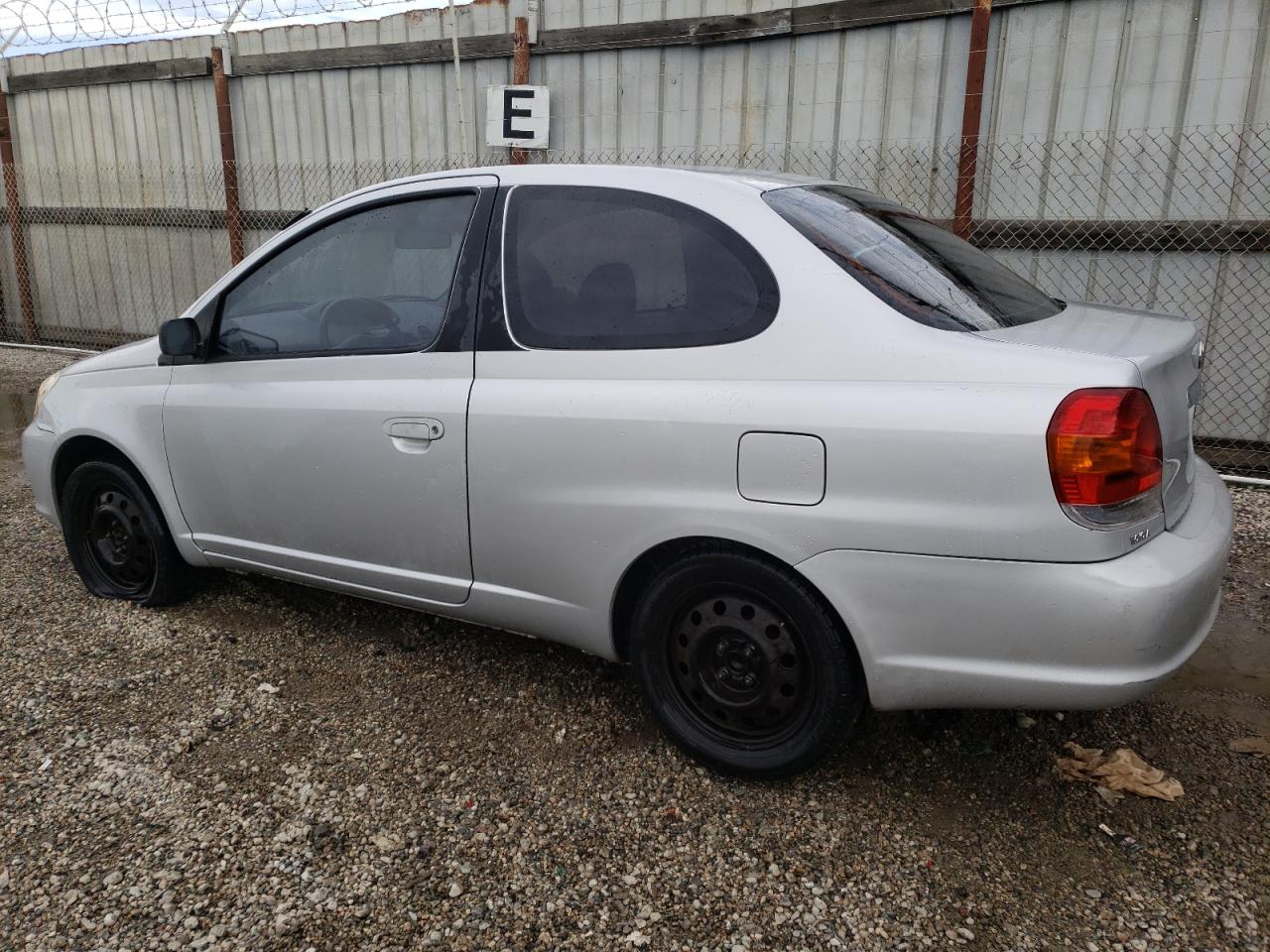Obraz 2 z 2003 TOYOTA ECHO  2003 z VIN JTDAT123930276108
