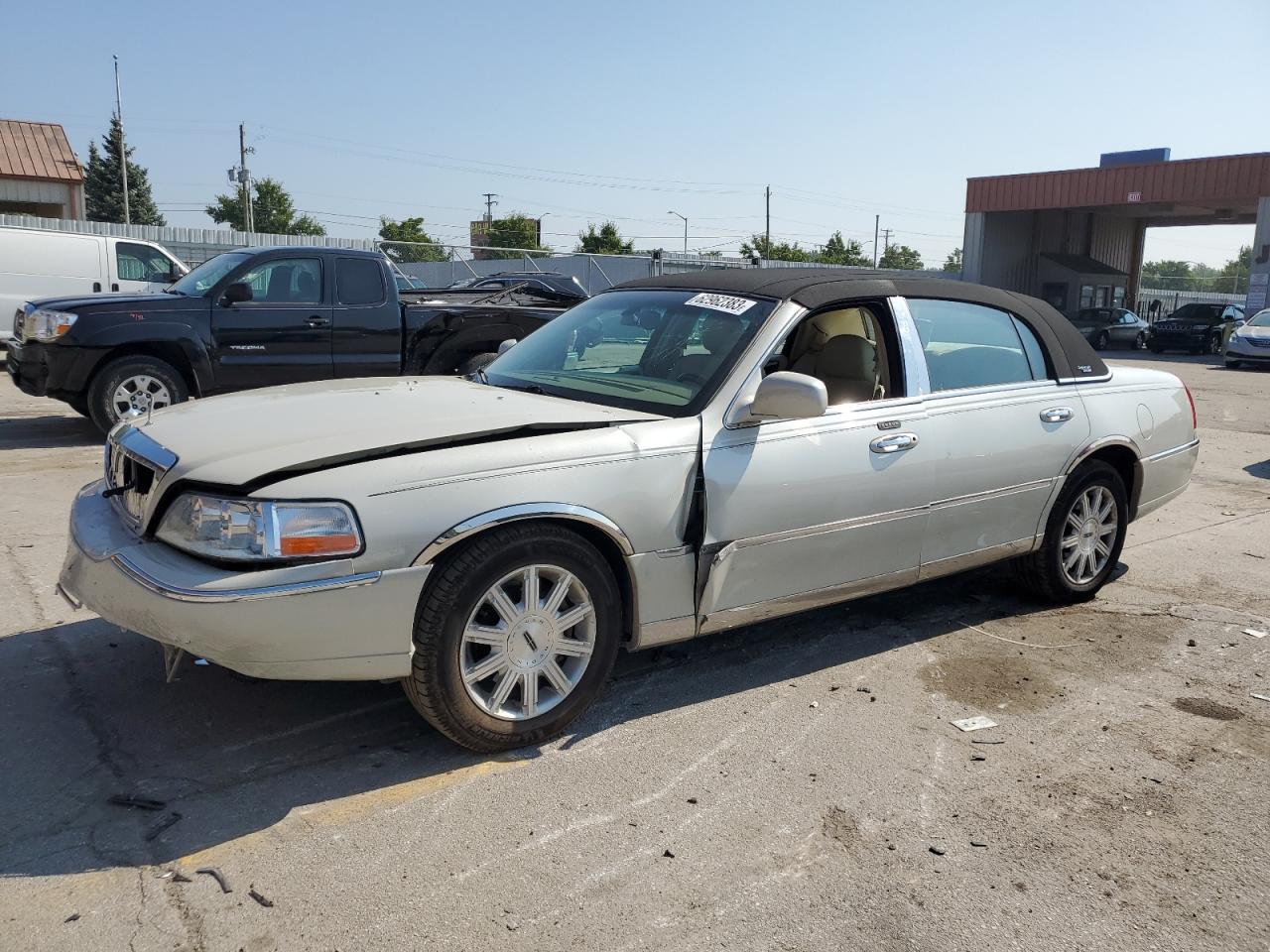Изображение 1 2007 LINCOLN TOWN CAR SIGNATURE LIMITED 2007 с VIN 1LNHM82V17Y602959
