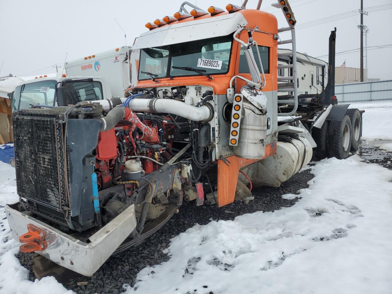 Image 2 of 2005 PETERBILT 379  2005 with VIN 1NP5D49X45N865431