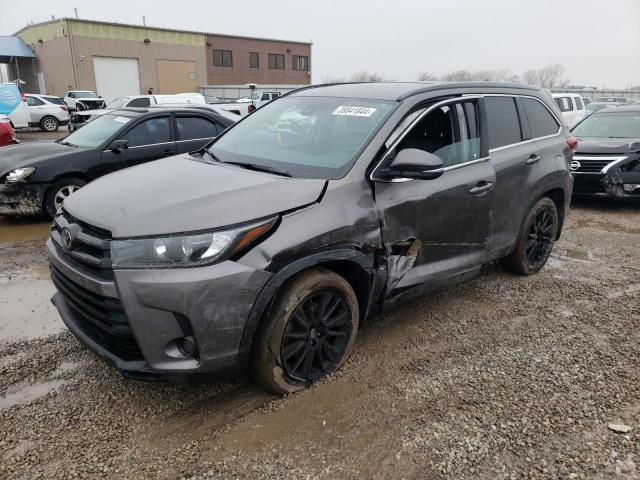 Image 1 of 2019 TOYOTA HIGHLANDER SE 2019 with VIN 5TDJZRFH0KS601775