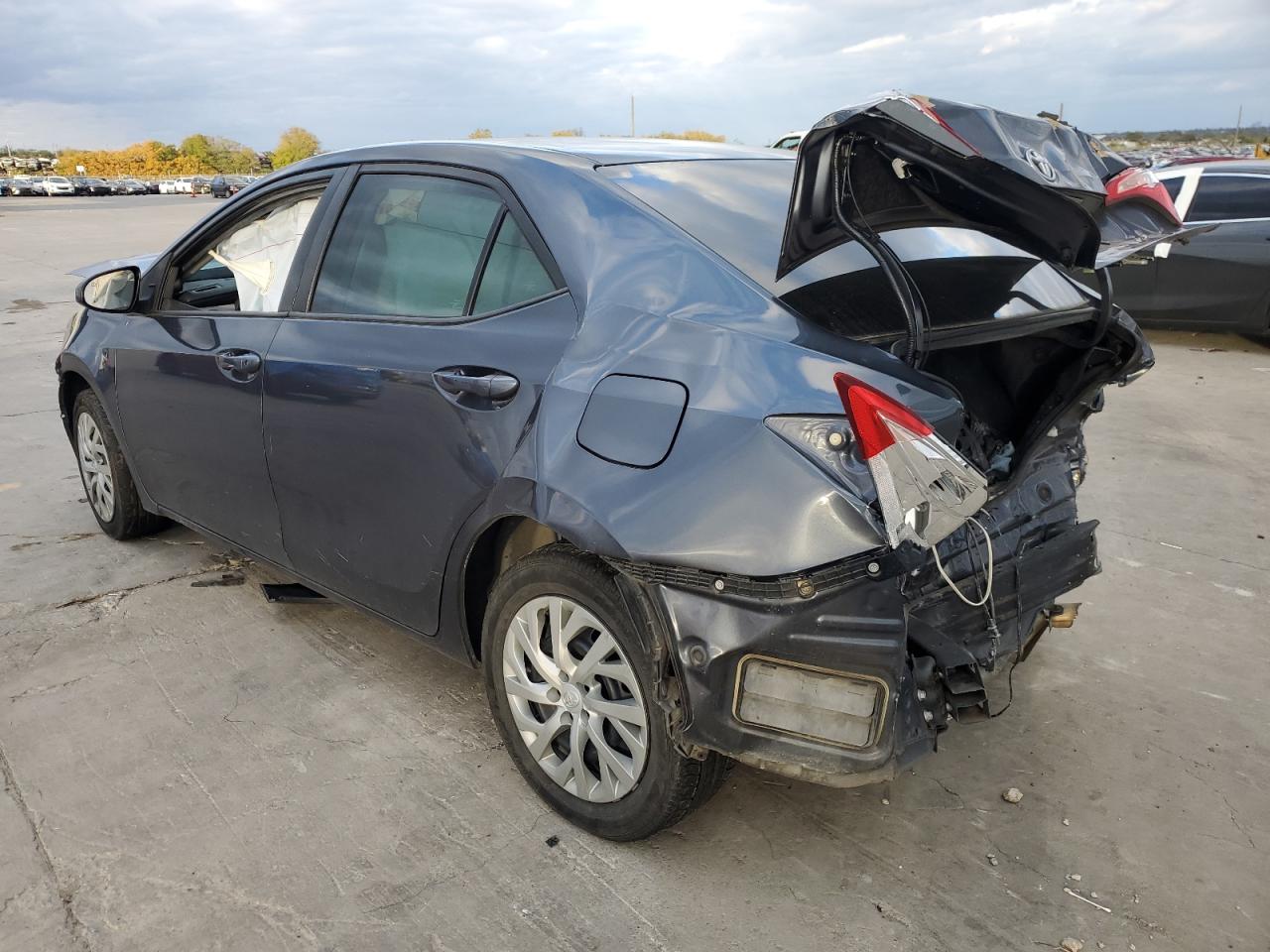 Obraz 2 z 2017 TOYOTA COROLLA L 2017 z VIN 5YFBURHE0HP701009