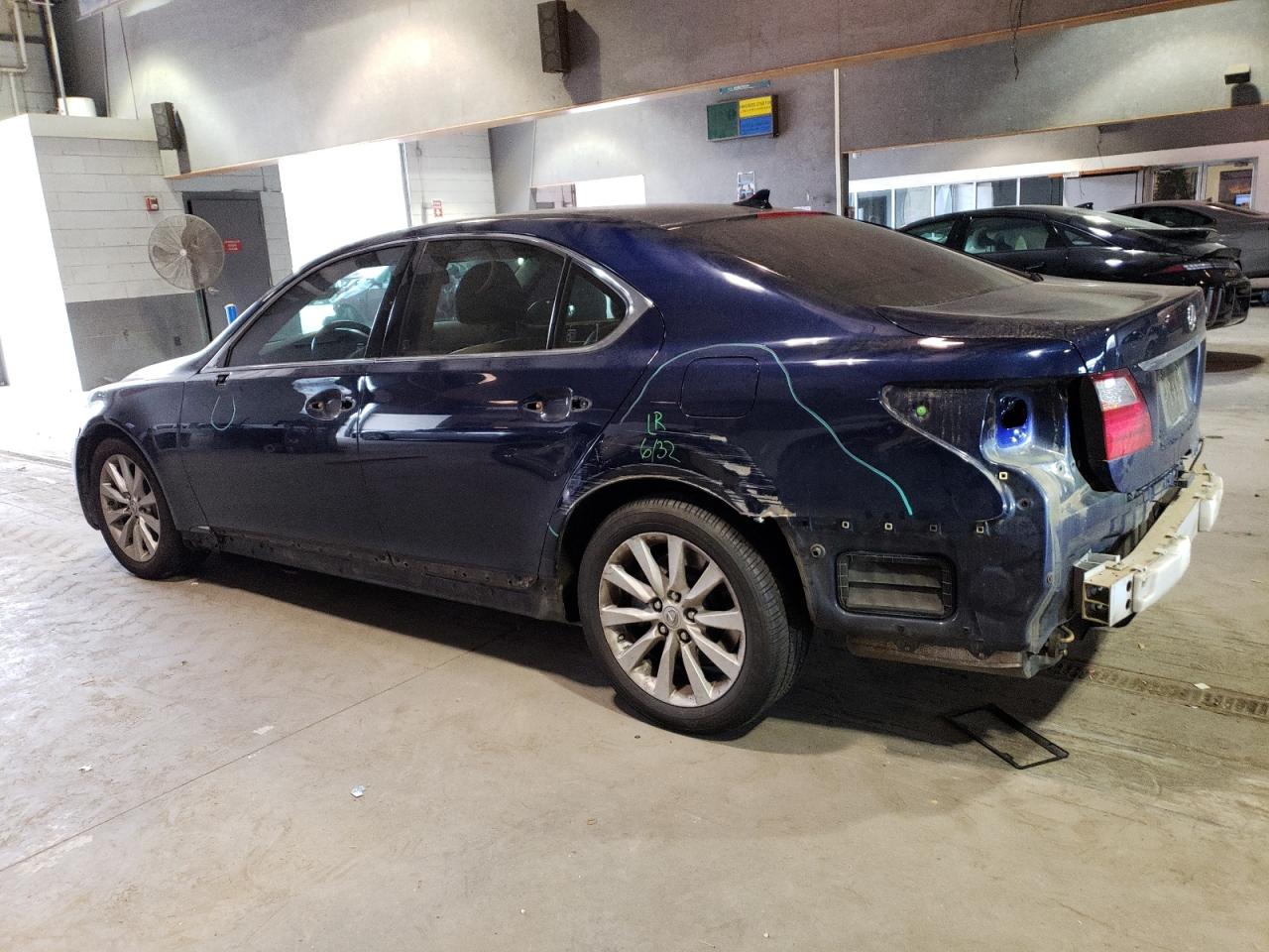 Изображение 2 2012 LEXUS LS 460 2012 с VIN JTHCL5EF1C5013859