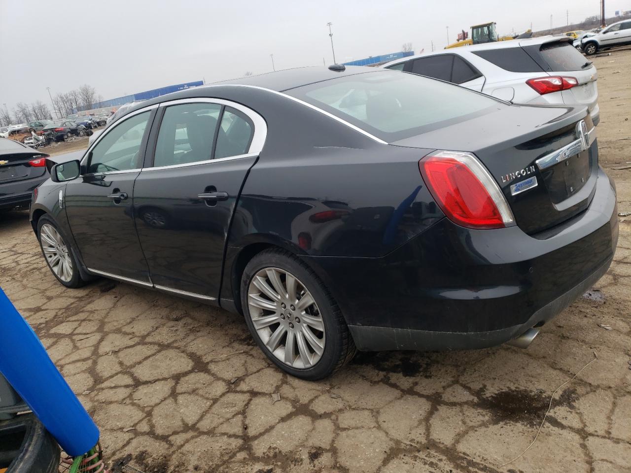 Изображение 2 2010 LINCOLN MKS  2010 с VIN 1LNHL9DR1AG600571
