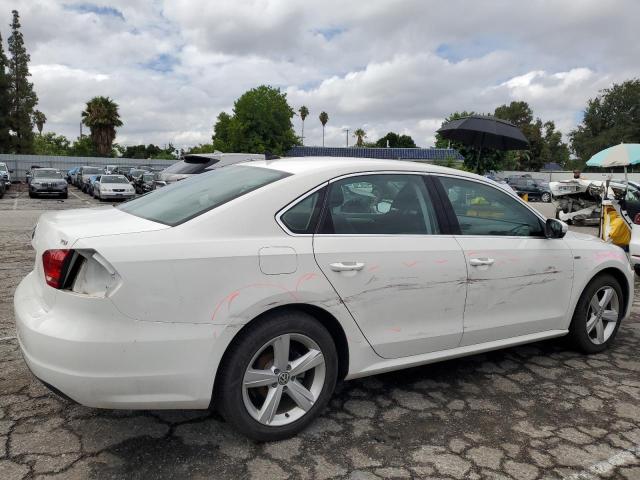 Изображение 3 2015 VOLKSWAGEN PASSAT S 2015 с VIN 1VWAS7A39FC114440