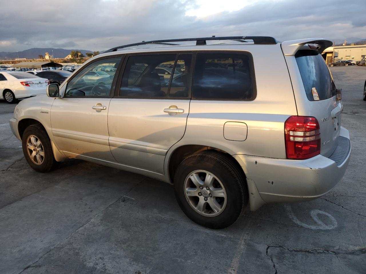 Obraz 2 z 2002 TOYOTA HIGHLANDER LIMITED 2002 z VIN JTEHF21A920044789