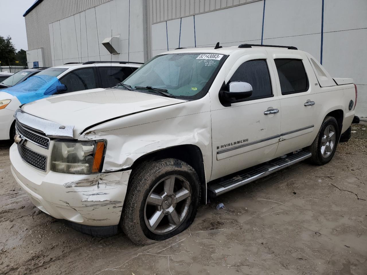 Изображение 1 2009 CHEVROLET AVALANCHE C1500 LTZ 2009 с VIN 3GNEC32J19G175863