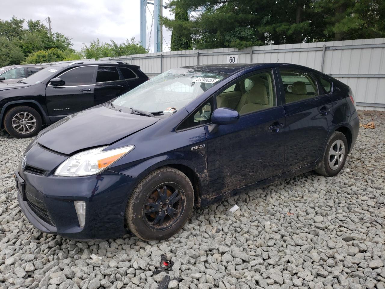 Image 1 of 2015 TOYOTA PRIUS  2015 with VIN JTDKN3DU8F0477633