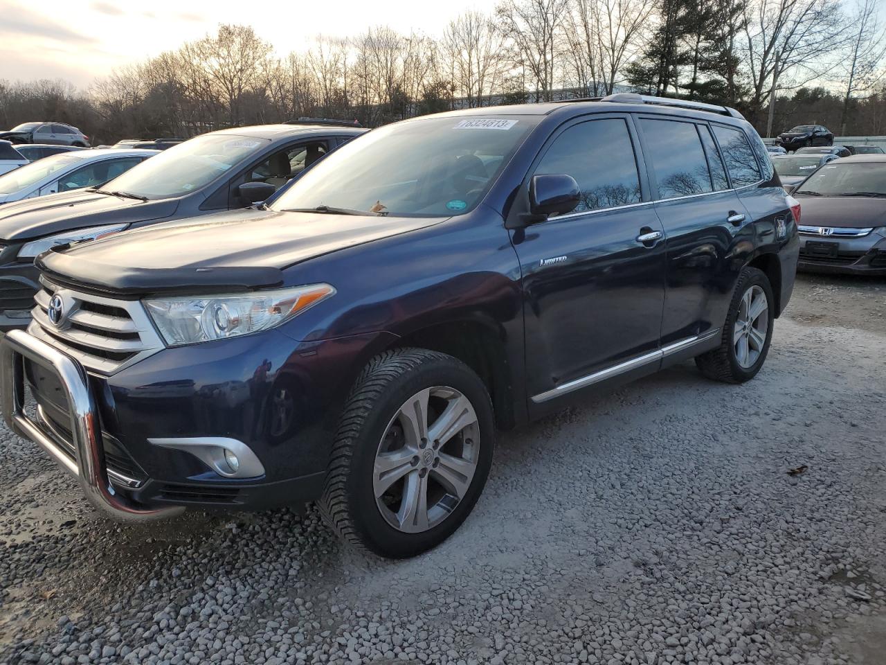 Image 1 of 2013 TOYOTA HIGHLANDER LIMITED 2013 with VIN 5TDDK3EH0DS204876