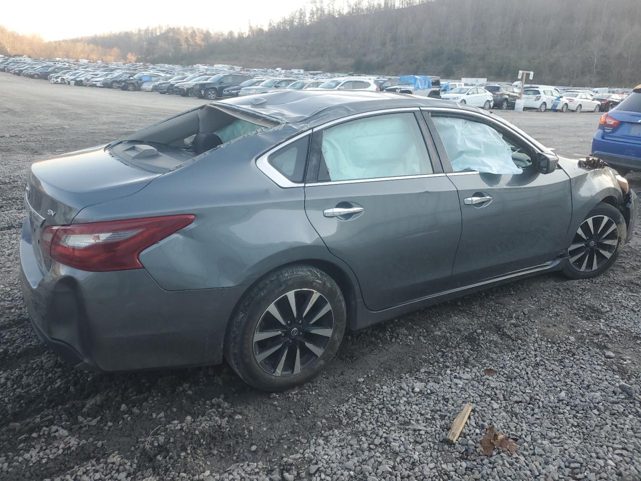 Image 3 of 2018 NISSAN ALTIMA 2.5 2018 with VIN 1N4AL3AP2JC253027