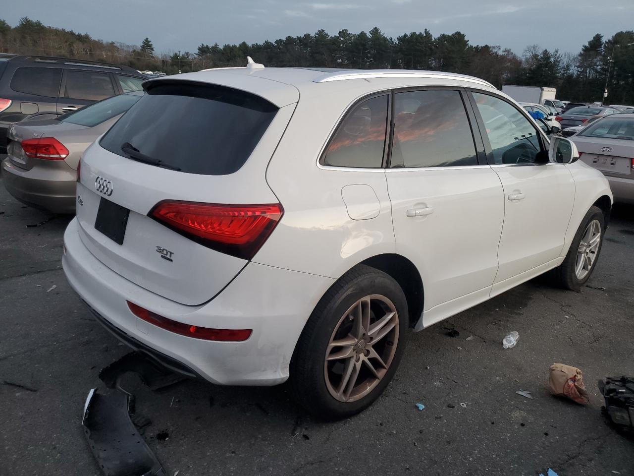 Image 3 of 2013 AUDI Q5 PREMIUM PLUS 2013 with VIN WA1DGAFP8DA048525