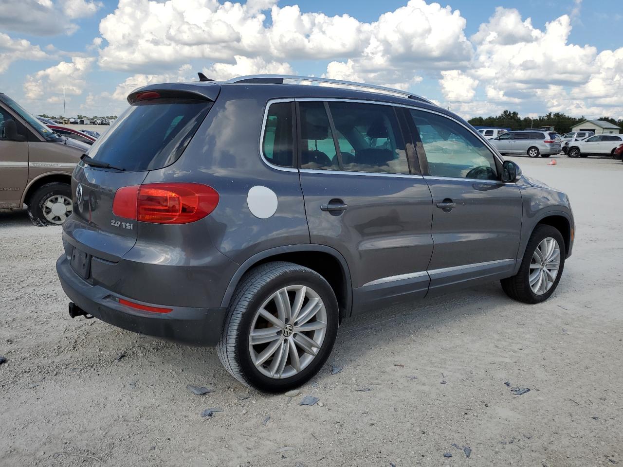 Изображение 3 2012 VOLKSWAGEN TIGUAN S 2012 с VIN WVGAV7AX6CW000141
