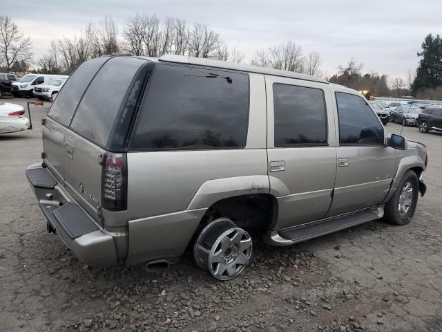 Image 3 of 2000 CADILLAC ESCALADE  2000 with VIN 1GYEK13RXYR104299
