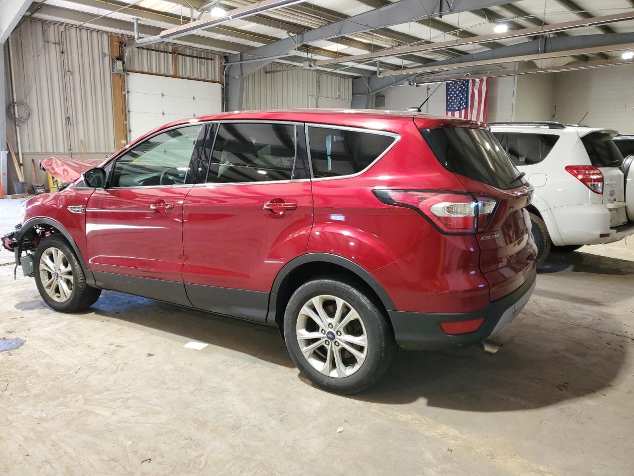 Image 2 of 2017 FORD ESCAPE SE 2017 with VIN 1FMCU0GDXHUC75630