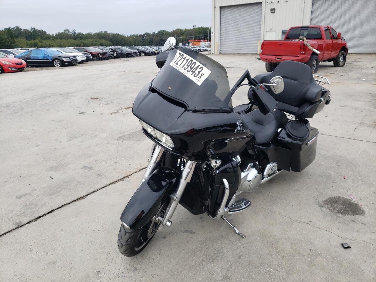Изображение 2 2022 HARLEY-DAVIDSON FLTRX  2022 с VIN 1HD1KHC15NB655301