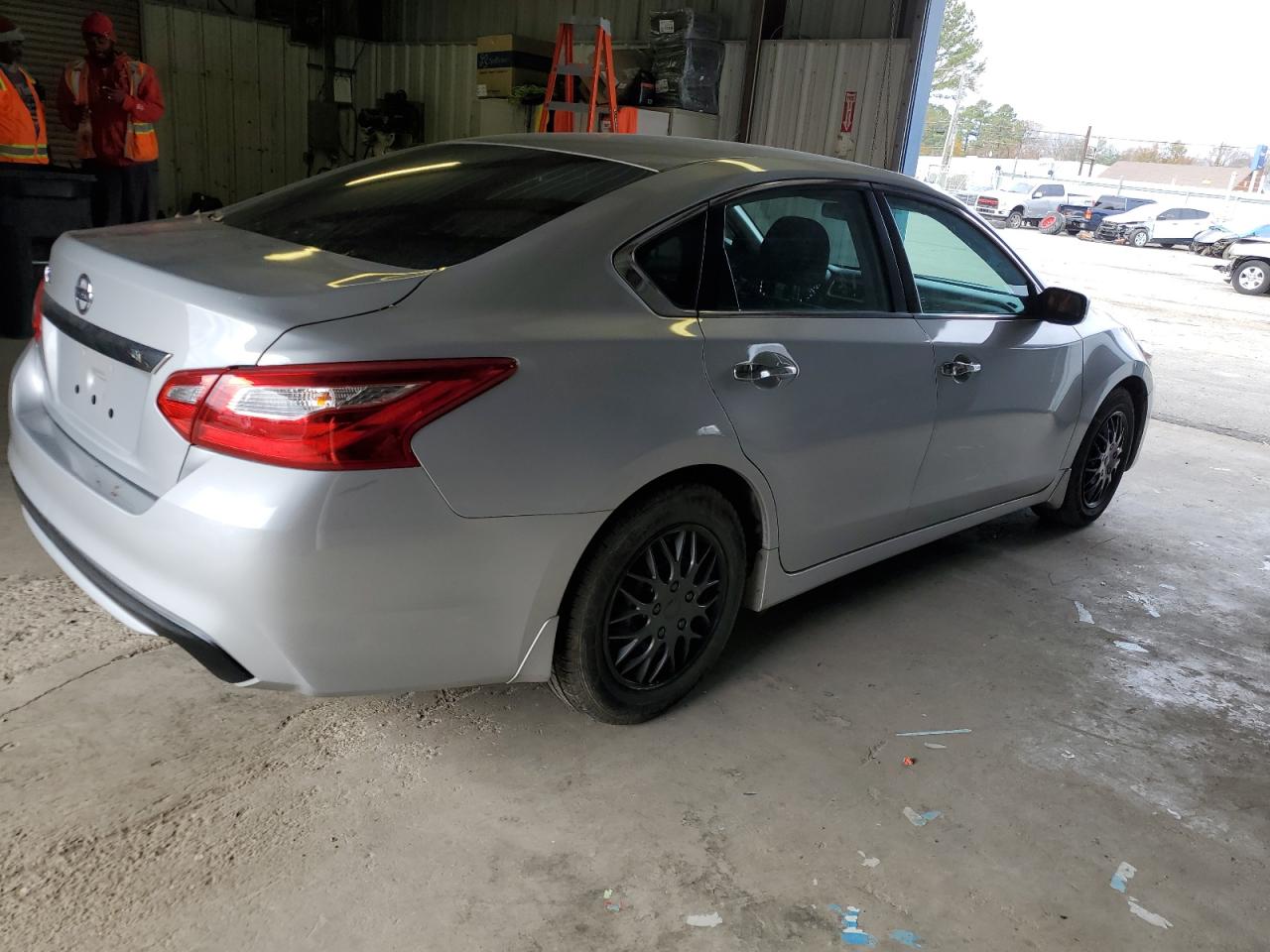 Image 3 of 2017 NISSAN ALTIMA 2.5 2017 with VIN 1N4AL3AP1HN360973