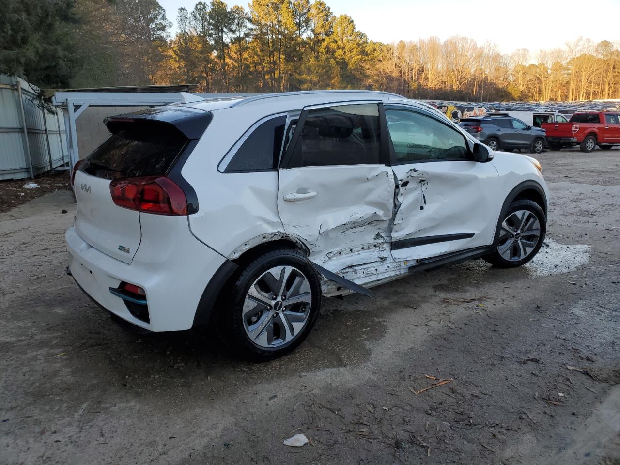 Изображение 3 2022 KIA NIRO S 2022 с VIN KNDCC3LG7N5161146
