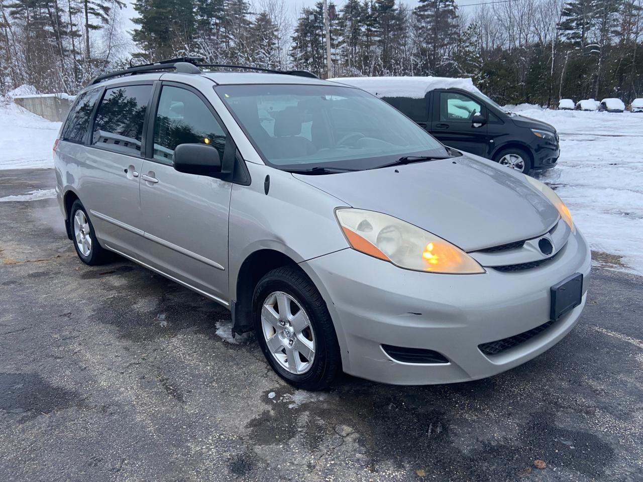 Image 1 of 2010 TOYOTA SIENNA CE 2010 with VIN 5TDKK4CC6AS315819