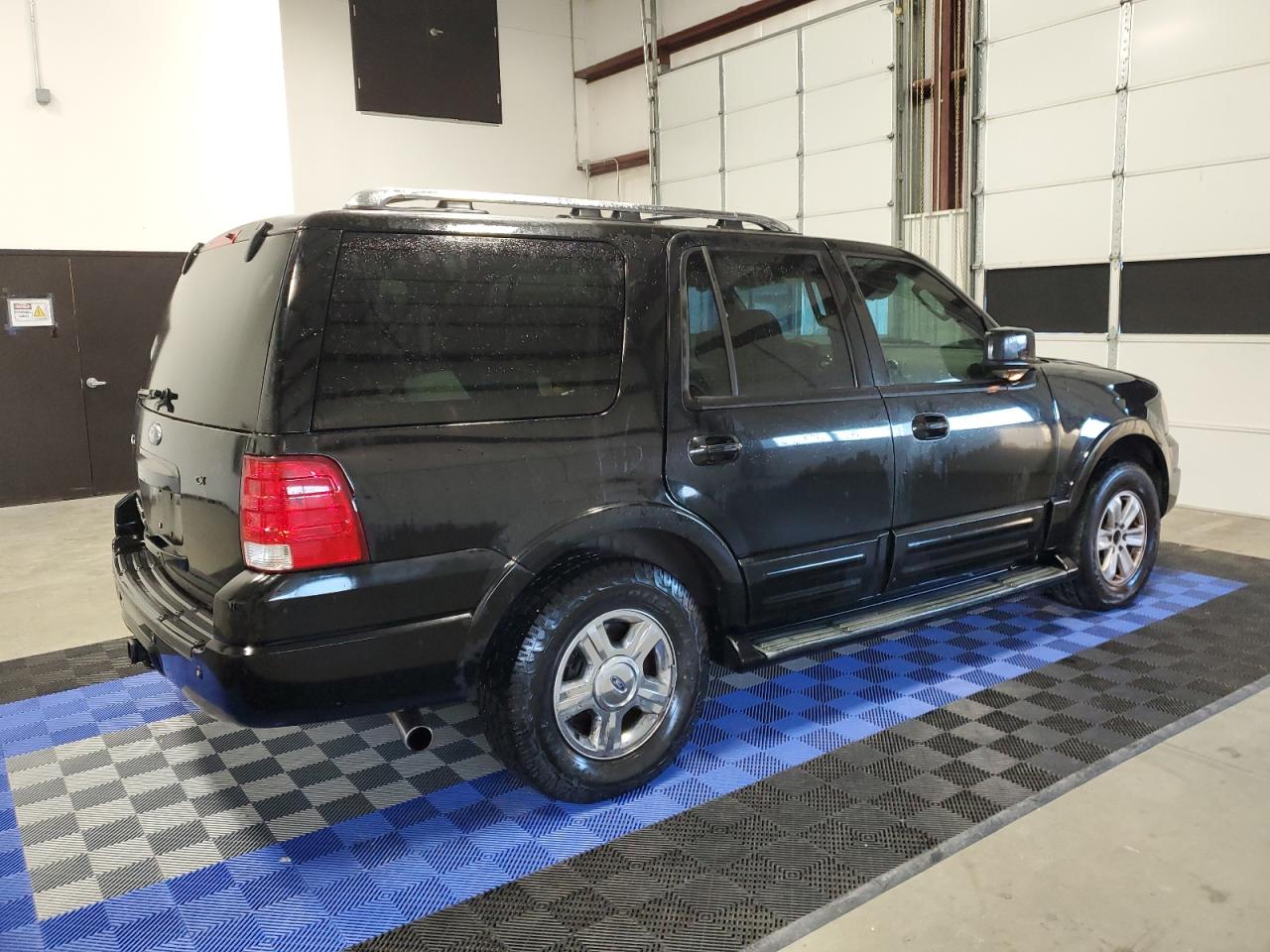 Image 3 of 2006 FORD EXPEDITION LIMITED 2006 with VIN 1FMFU19556LA79963
