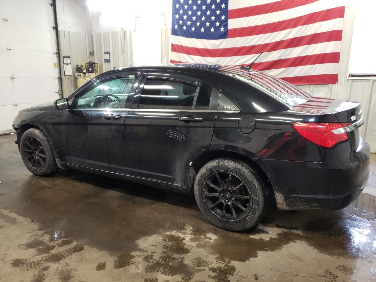 Изображение 2 2012 CHRYSLER 200 TOURING 2012 с VIN 1C3CCBBB8CN117593