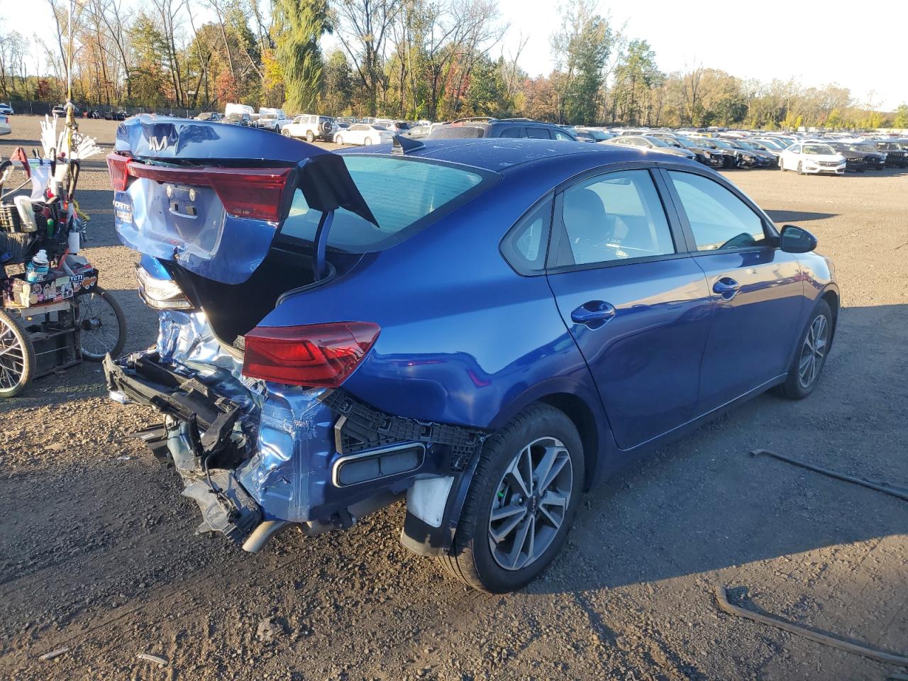 Изображение 3 2023 KIA FORTE LX 2023 с VIN 3KPF24AD6PE531928