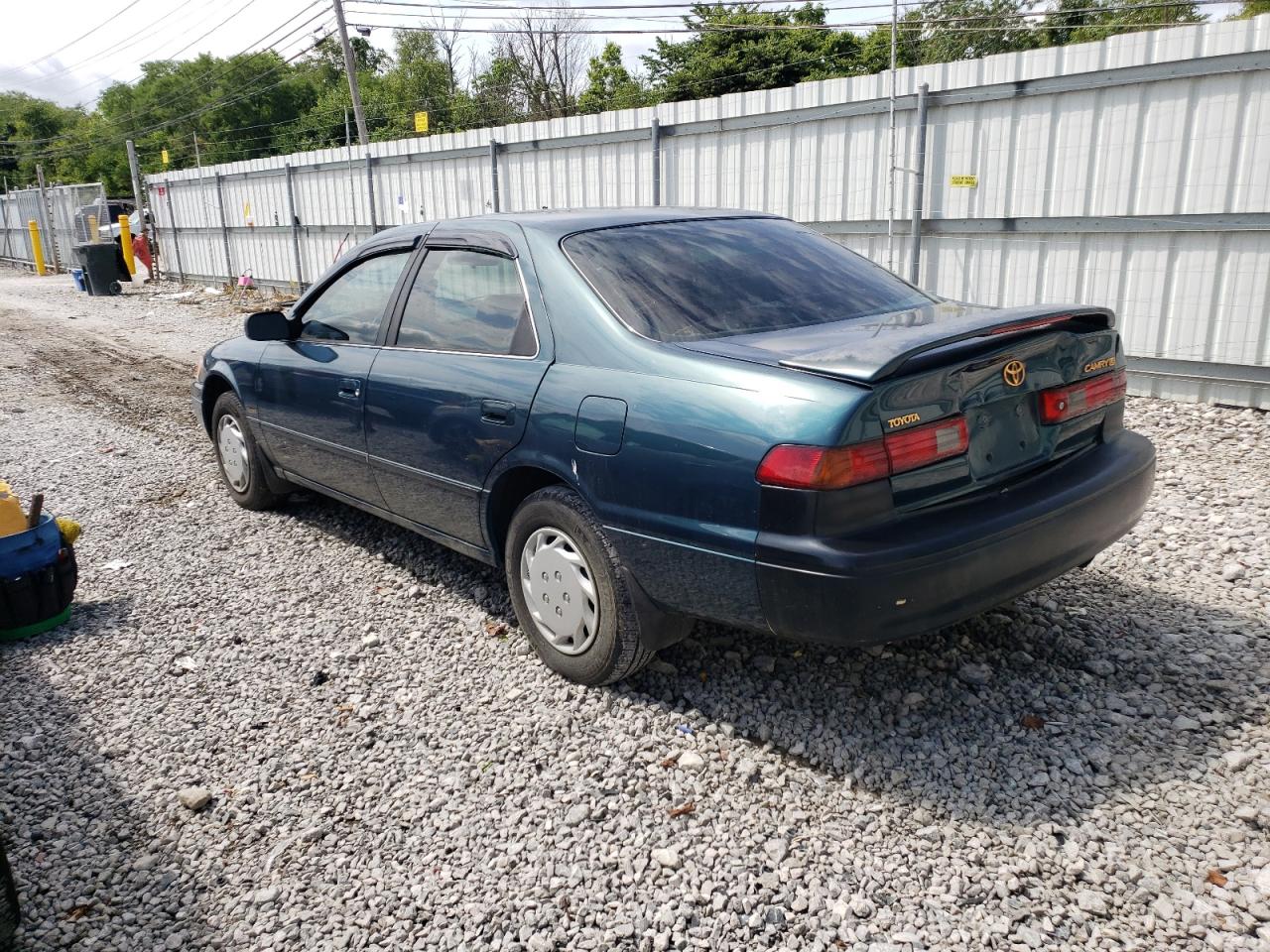 Image 2 of 1997 TOYOTA CAMRY CE 1997 with VIN 4T1BG22K5VU823615