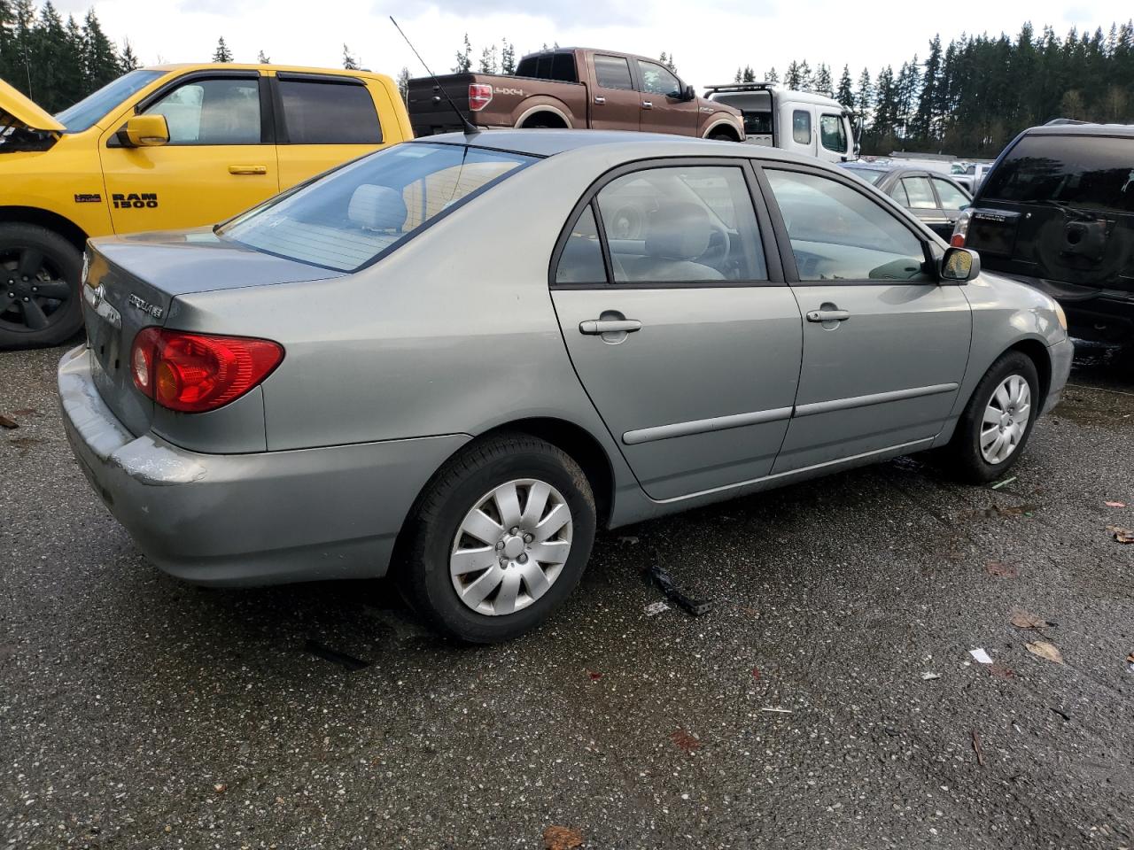 Image 3 of 2003 TOYOTA COROLLA CE 2003 with VIN 2T1BR32E13C117735