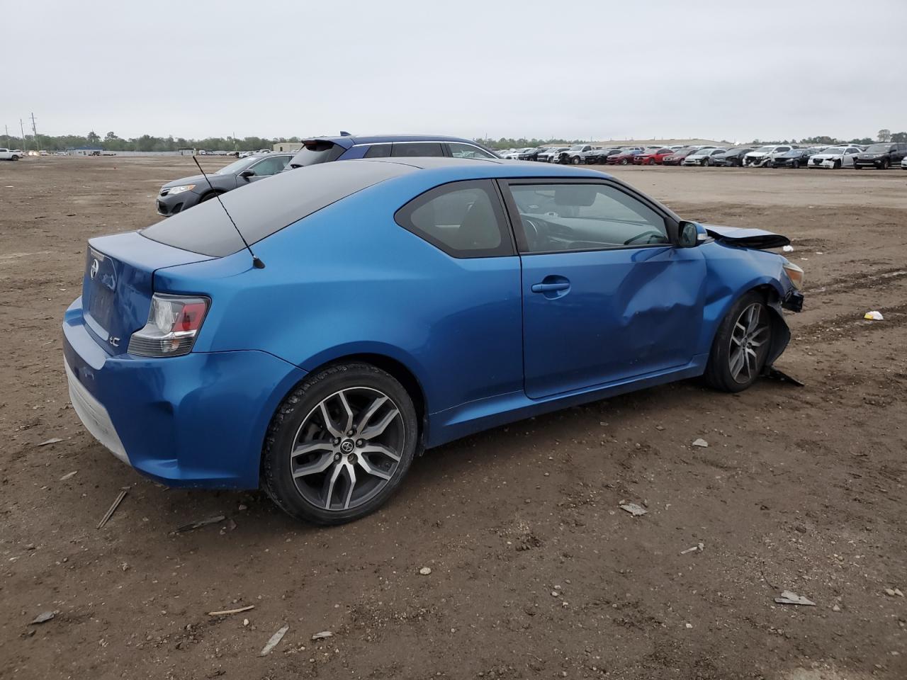 Image 3 of 2014 TOYOTA SCION TC  2014 with VIN JTKJF5C78E3073446