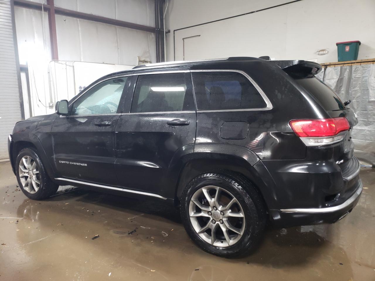 Изображение 2 2015 JEEP GRAND CHEROKEE SUMMIT 2015 с VIN 1C4RJFJTXFC934335
