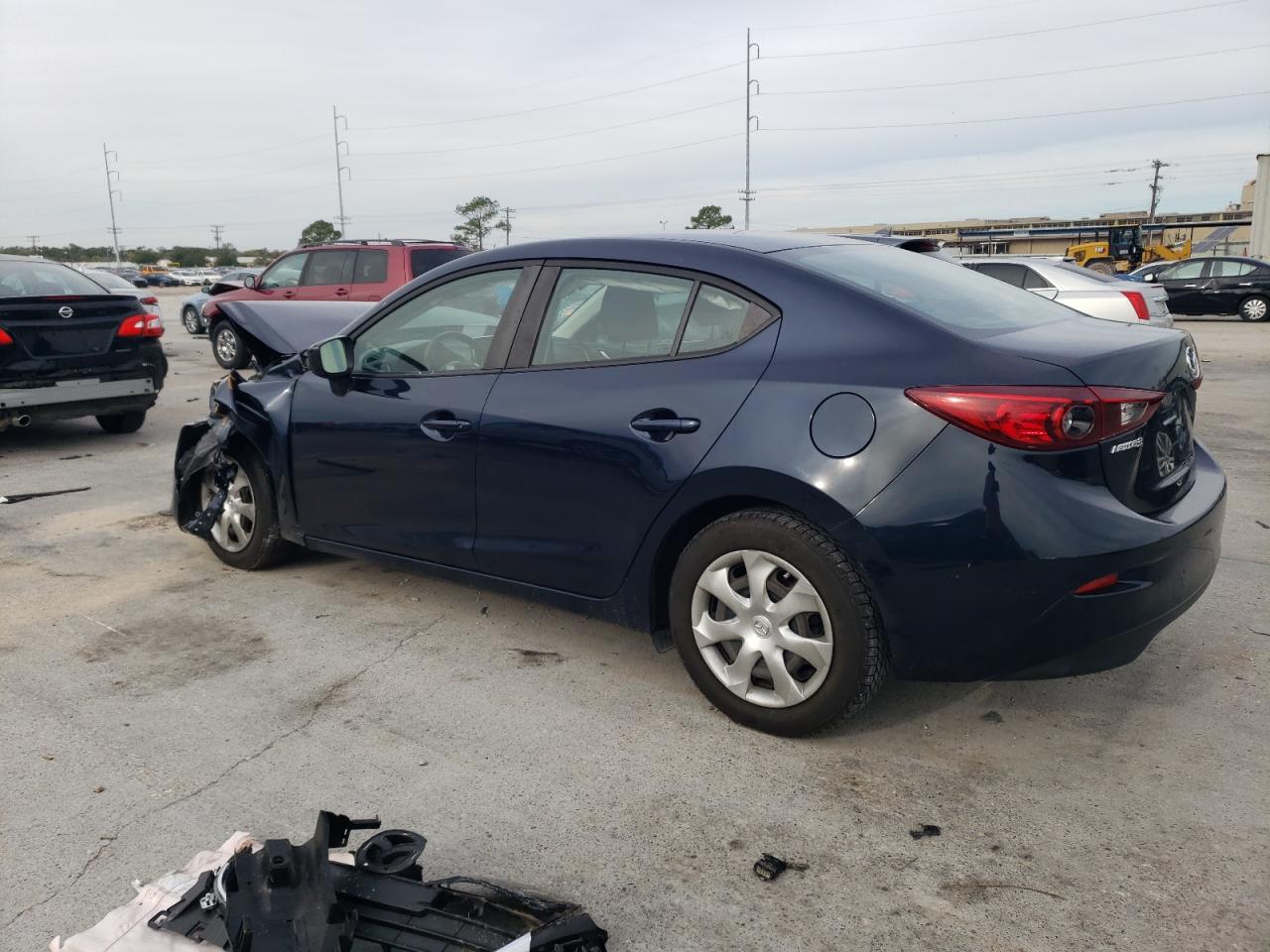 Image 2 of 2015 MAZDA 3 SPORT 2015 with VIN 3MZBM1U72FM173970