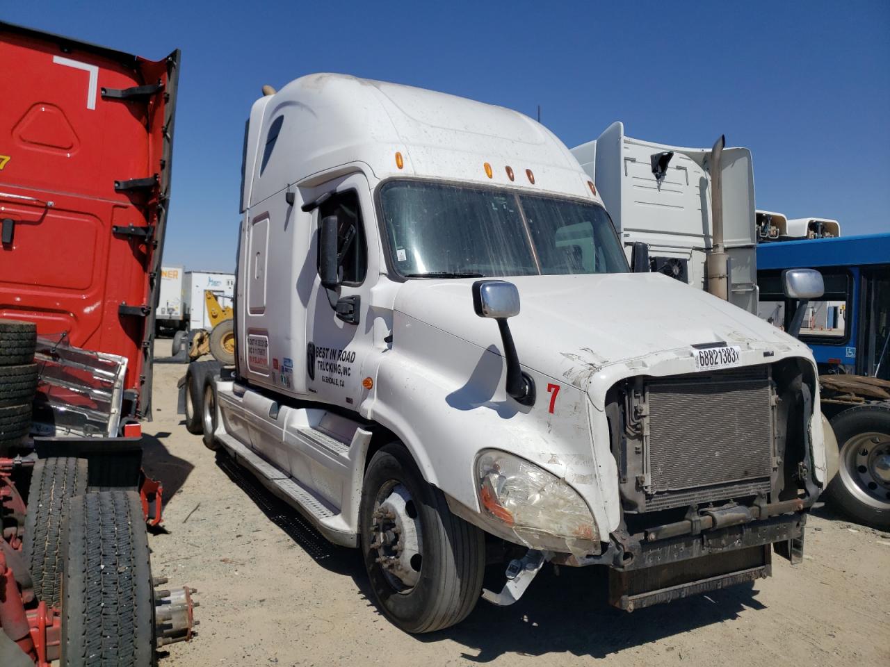 2011 FREIGHTLINER CASCADIA 125  2011 image