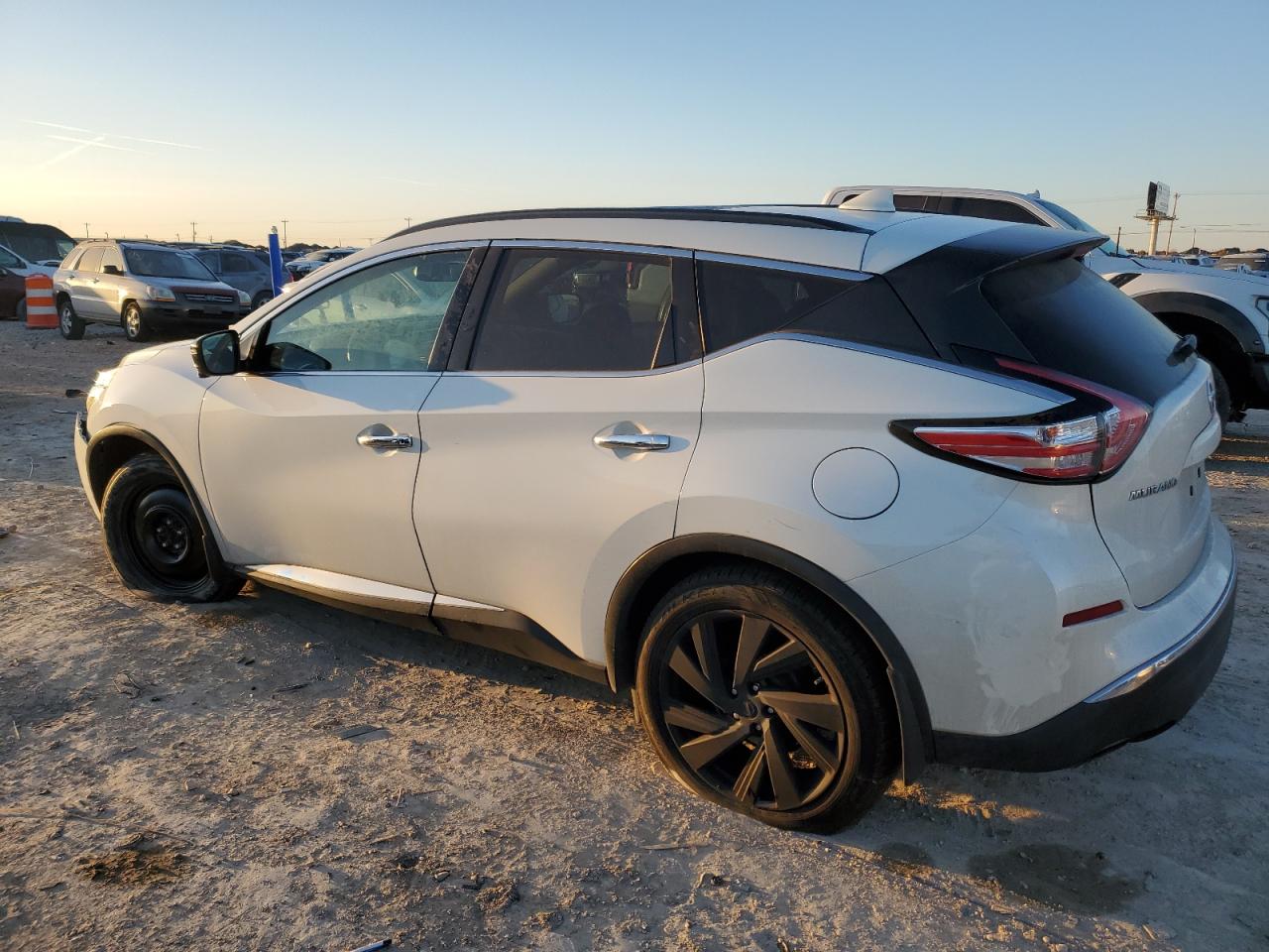 Image 2 of 2017 NISSAN MURANO S 2017 with VIN 5N1AZ2MH0HN128030