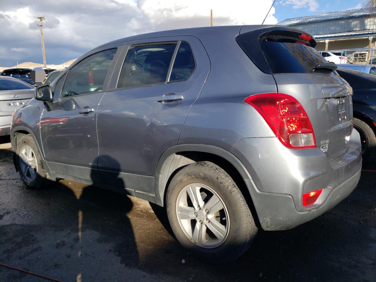 Obraz 2 z 2020 CHEVROLET TRAX LS 2020 z VIN 3GNCJKSB3LL193618