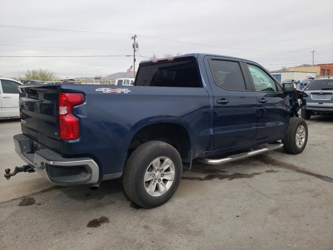 Изображение 3 2022 CHEVROLET SILVERADO K1500 LT 2022 с VIN 1GCPDDEK3NZ586443