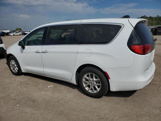 Image 2 of 2022 CHRYSLER VOYAGER LX 2022 with VIN 2C4RC1CG1NR208687