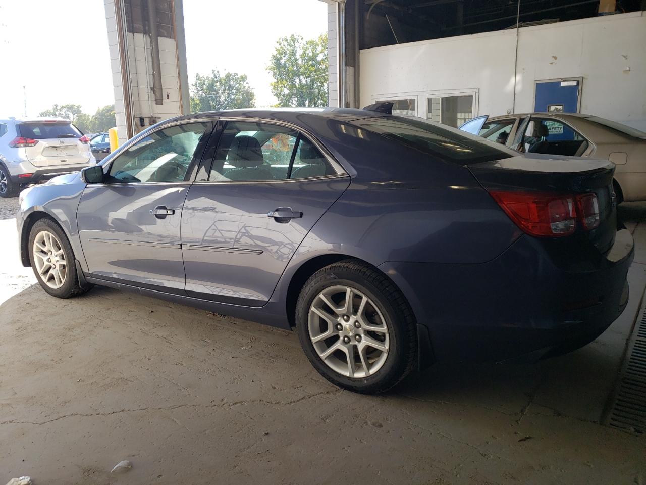 Изображение 2 Chevrolet Malibu 1Lt 2015 с VIN 1G11C5SL7FF340292