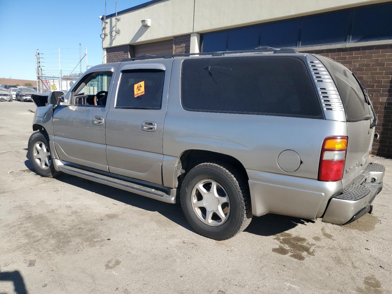 Image 2 of 2001 GMC DENALI XL K1500 2001 with VIN 1GKFK66UX1J207514