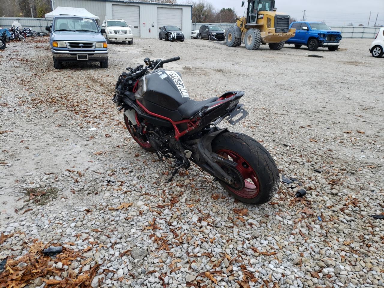 Изображение 3 2023 KAWASAKI ZR1000 K 2023 с VIN JKAZRCK18PA015039