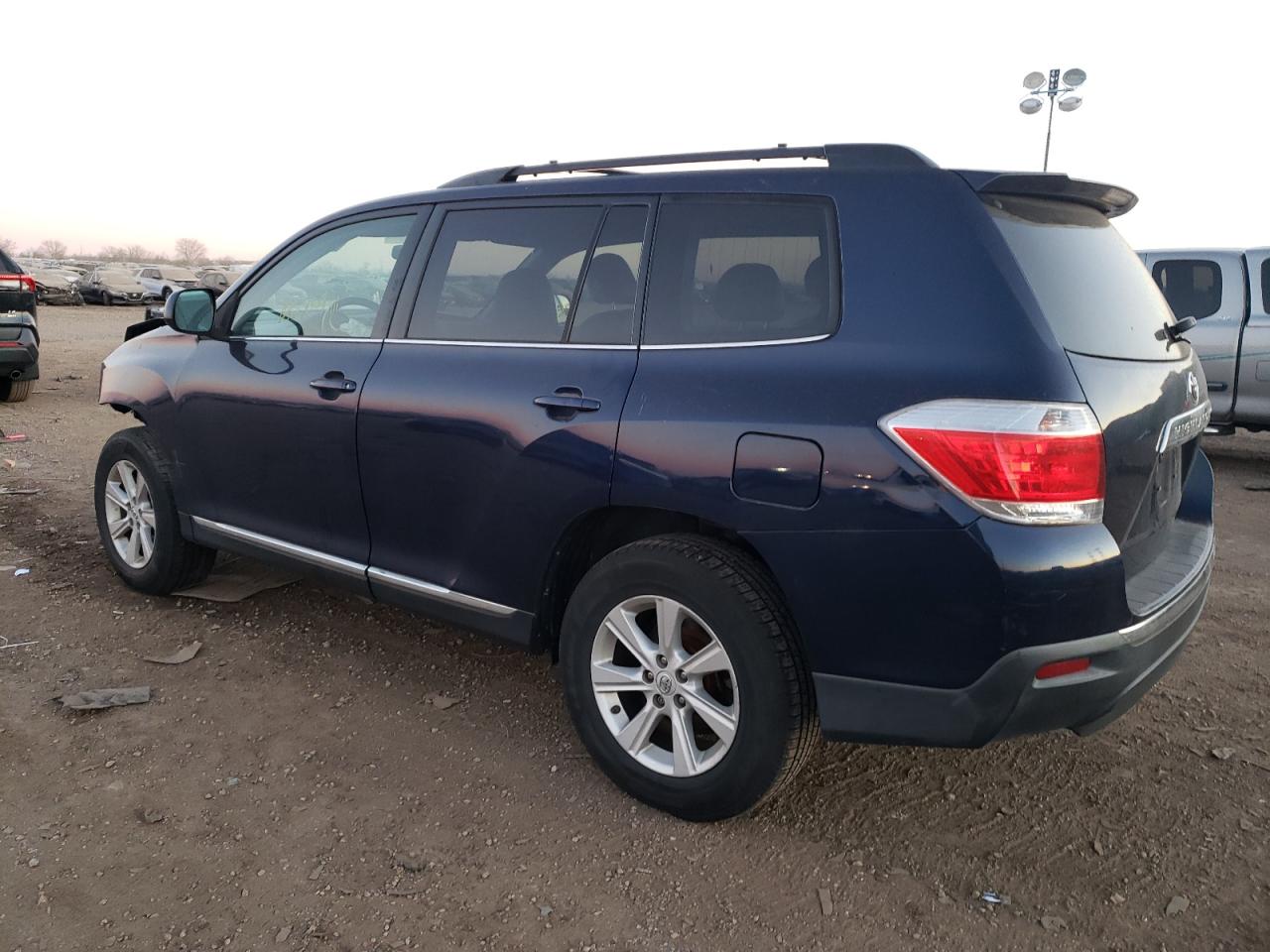 Obraz 2 z 2011 TOYOTA HIGHLANDER BASE 2011 z VIN 5TDZK3EH1BS027676