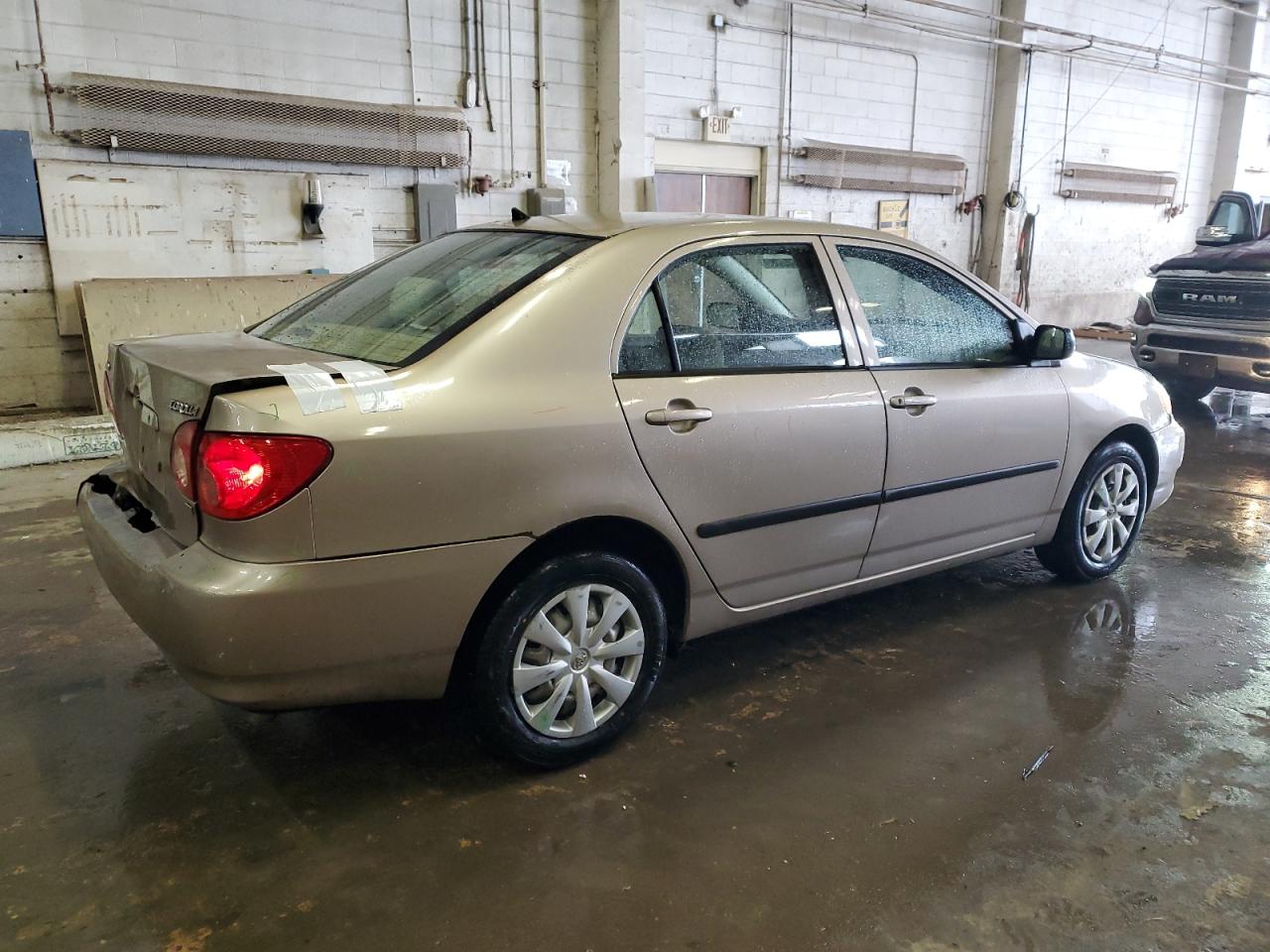 Image 3 of 2007 TOYOTA COROLLA CE 2007 with VIN 1NXBR32E37Z899413